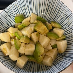 アボカドと長芋とトマトの和えもの